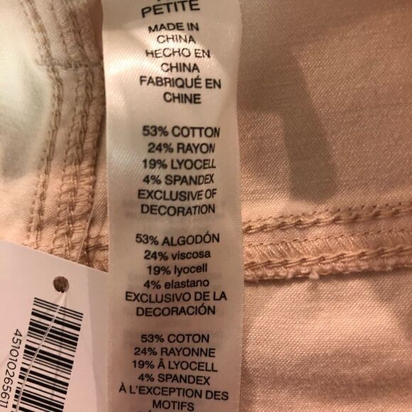 Chico’s girlfriend crop jeans - Picture 5 of 10